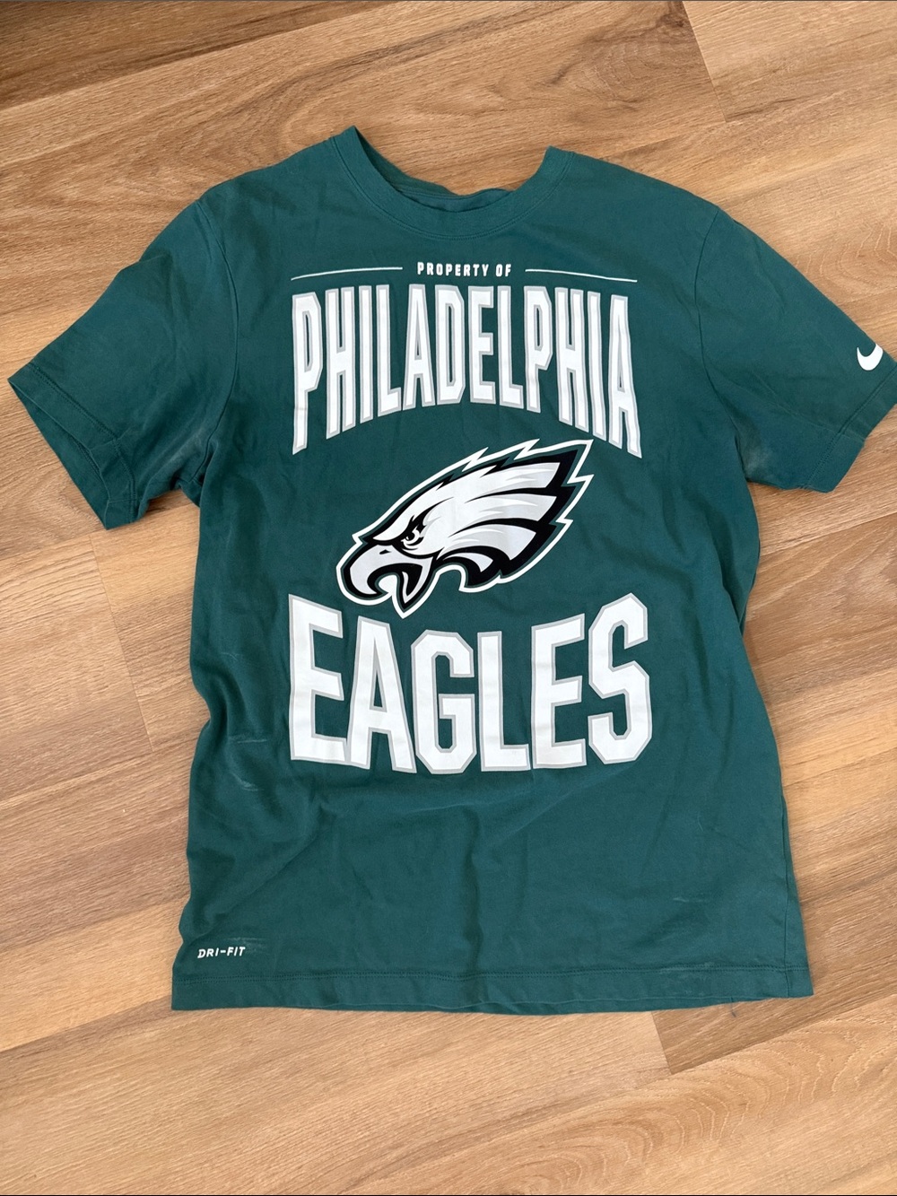 Nike Green Philadelphia Eagles Graphic Tee